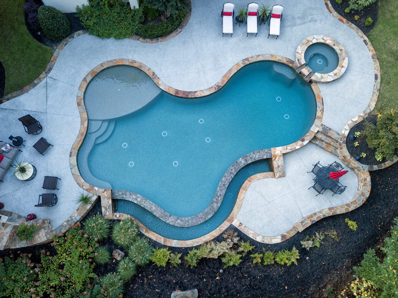 Custom Freeform Infinity Pool And Spa Georgia Pools Peachtree City